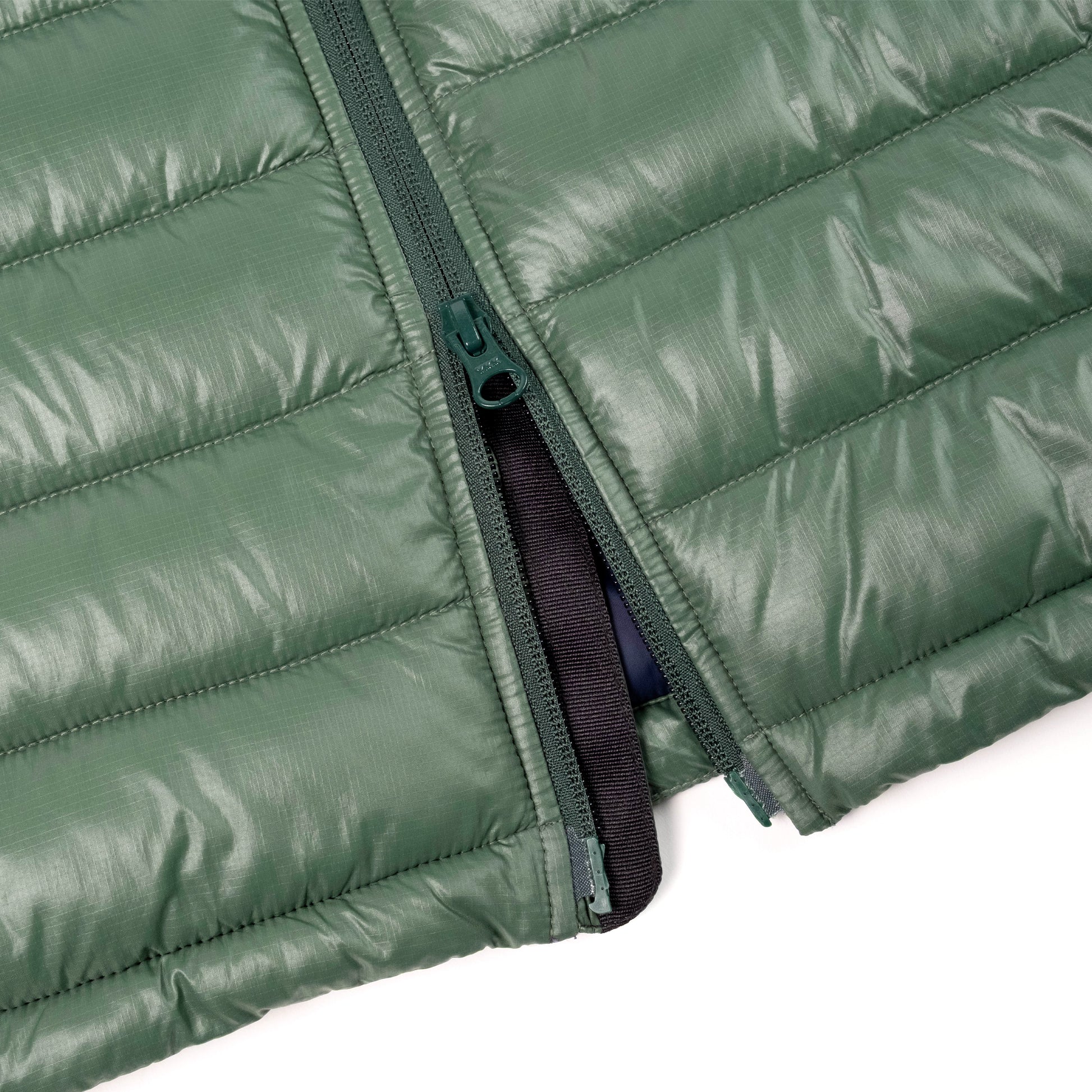 General Detail shot of Topo Designs Townie Puffer Jacket - Men's in "Forest"
