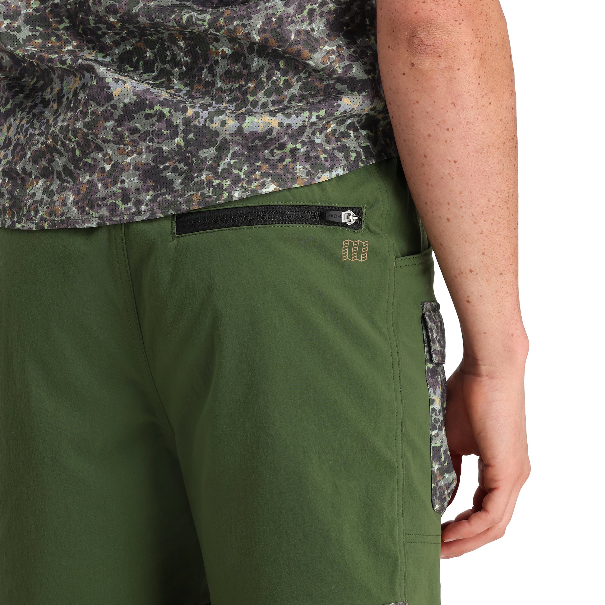 Detail shot of Topo Designs Retro River Shorts - Men's in "Olive / Olive Meteor"