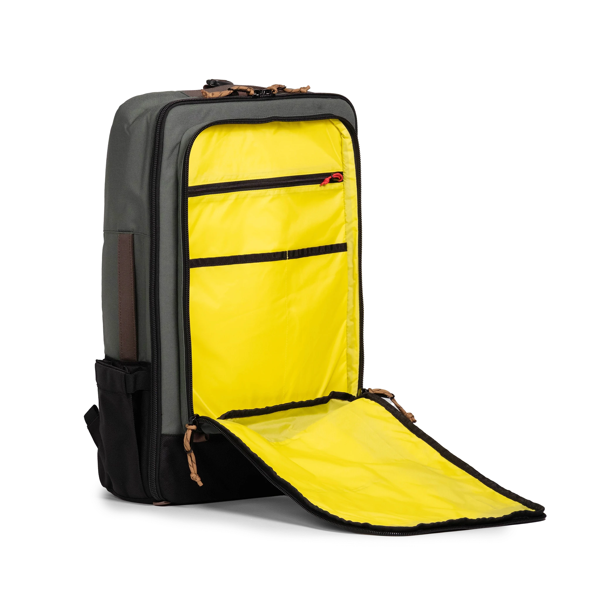 Interior shot of Global Travel Bag 40L in "Woodland / Forest"