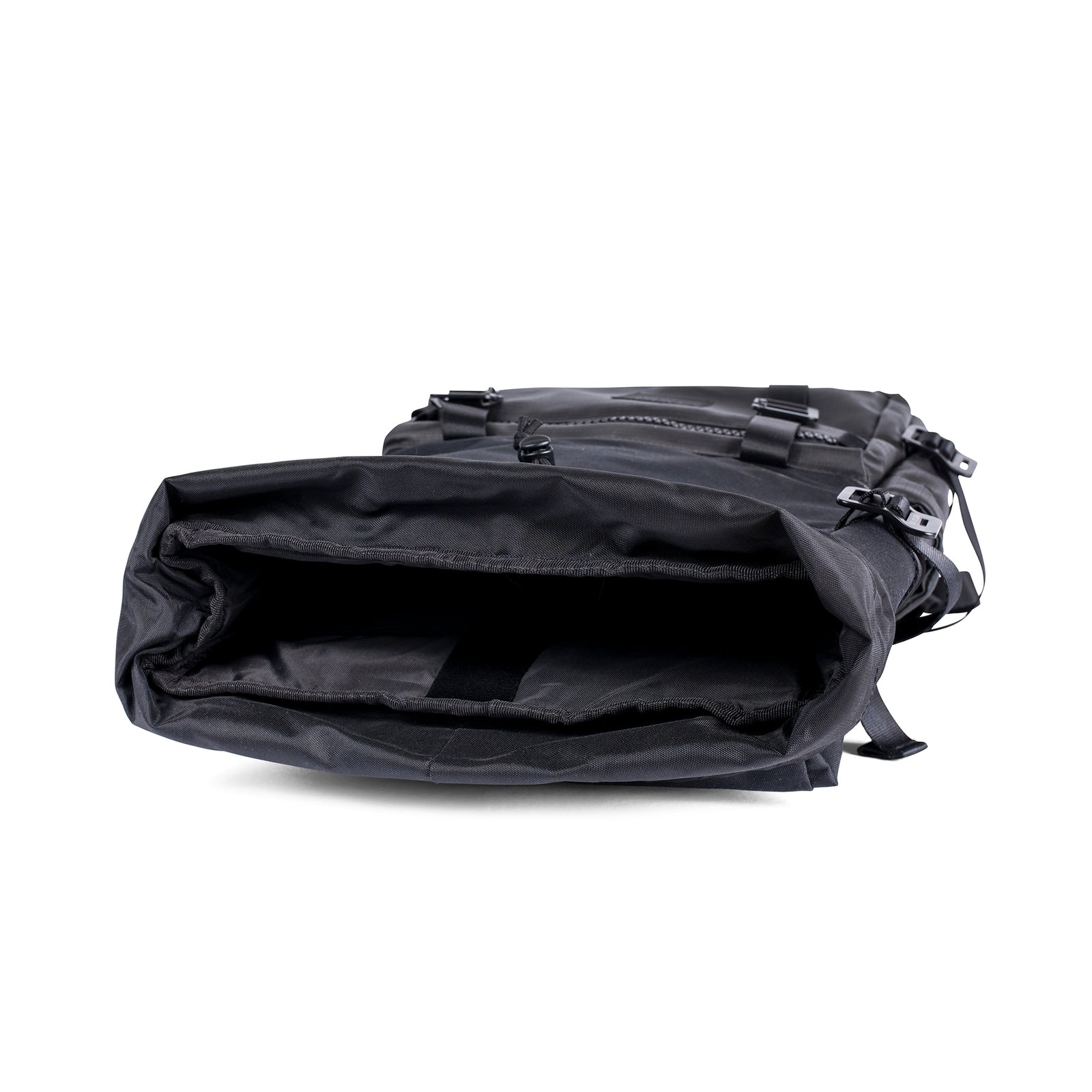 Detail Shot of the Topo Designs Rover Pack Premium showing the inside of the bag in "Premium Black".