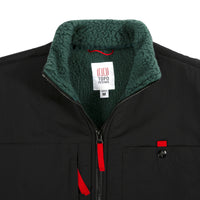 General detail product shot of the men's subalpine fleece in black/forest showing collar detailing.